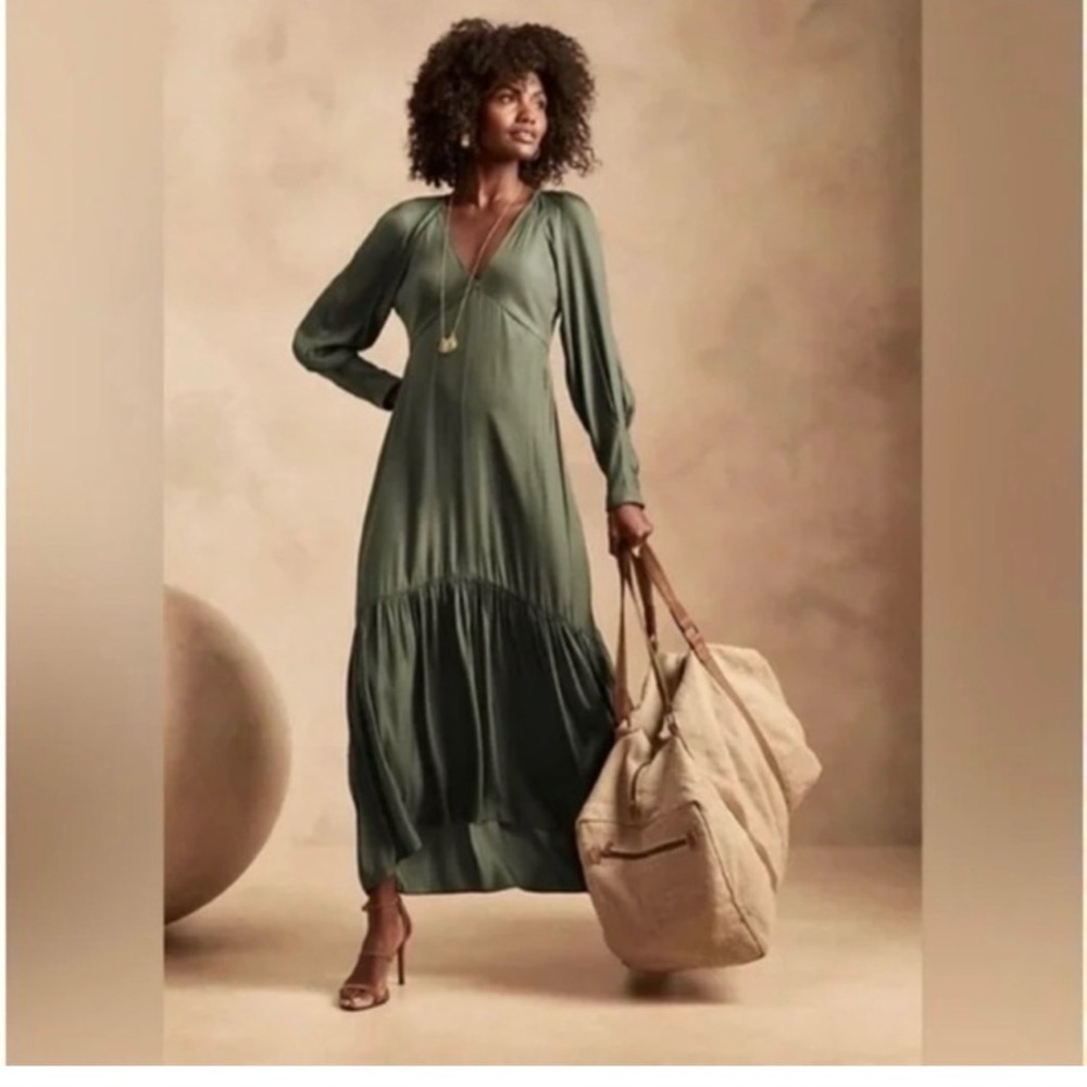Banana Republic Deep V-Neck Maxi Dress - Color "Flight Jacket"
